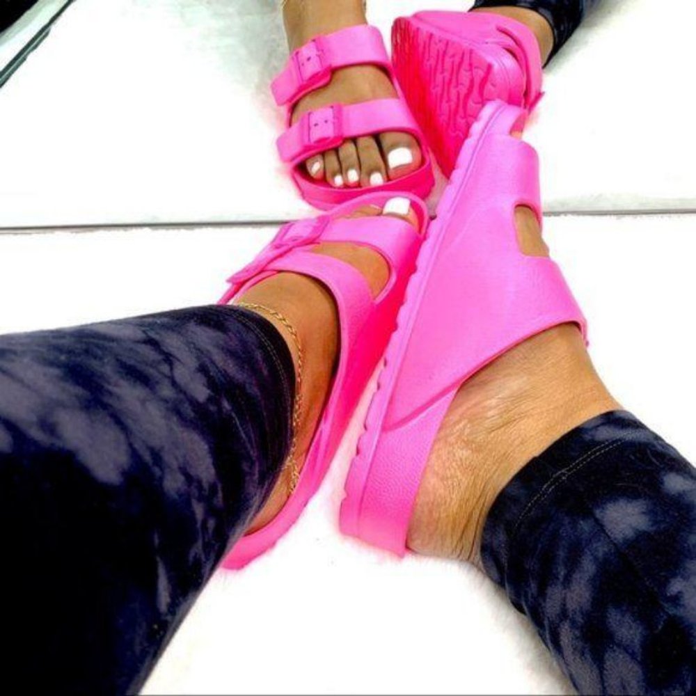 !! RESTOCKED !! Foam Style Double Buckle Sandals - Picture 8 of 8
